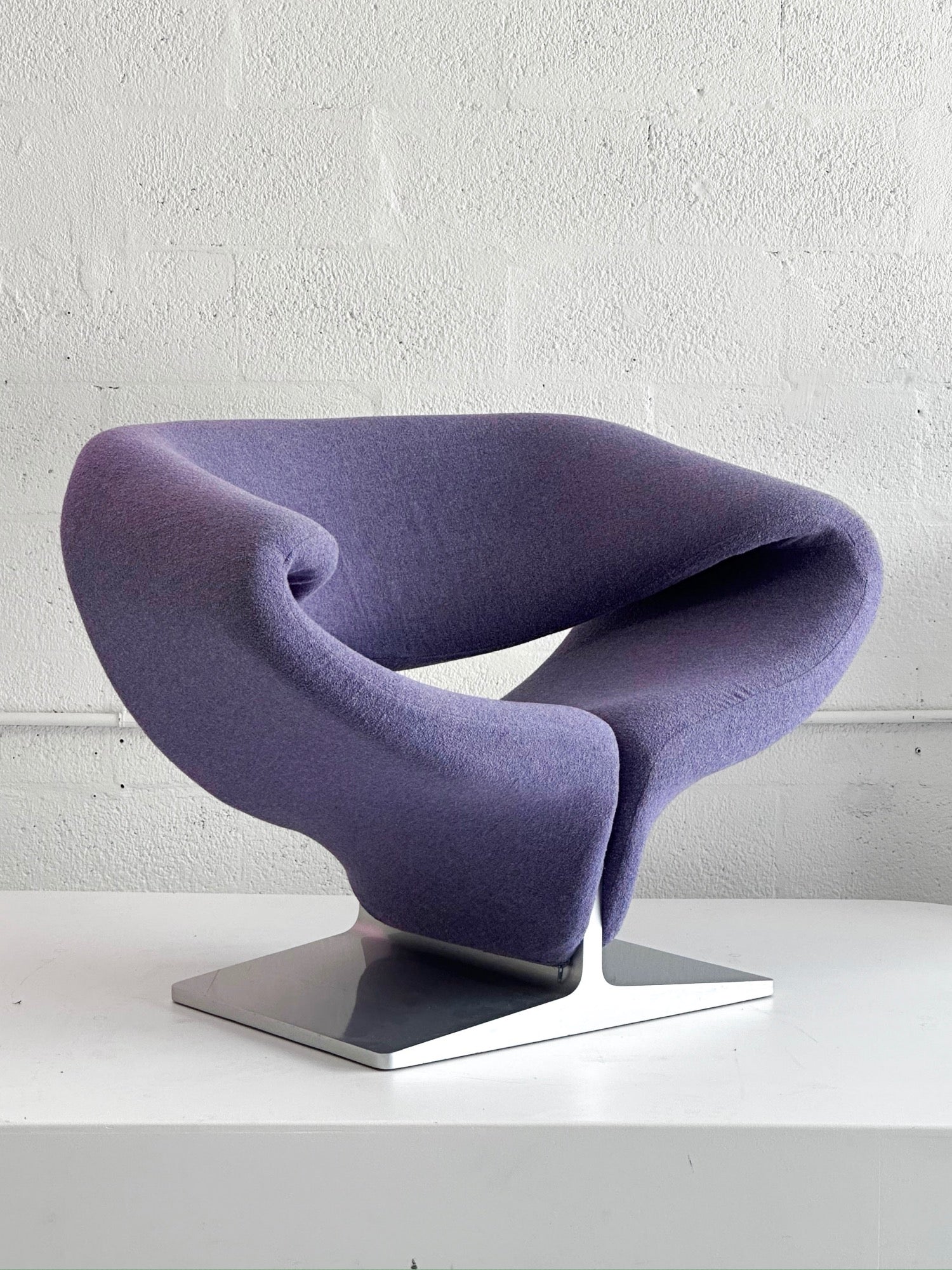 Chair Ribbon Design Ribbon Chair F582 by Pierre Paulin for Artifort – Primaried Studio
