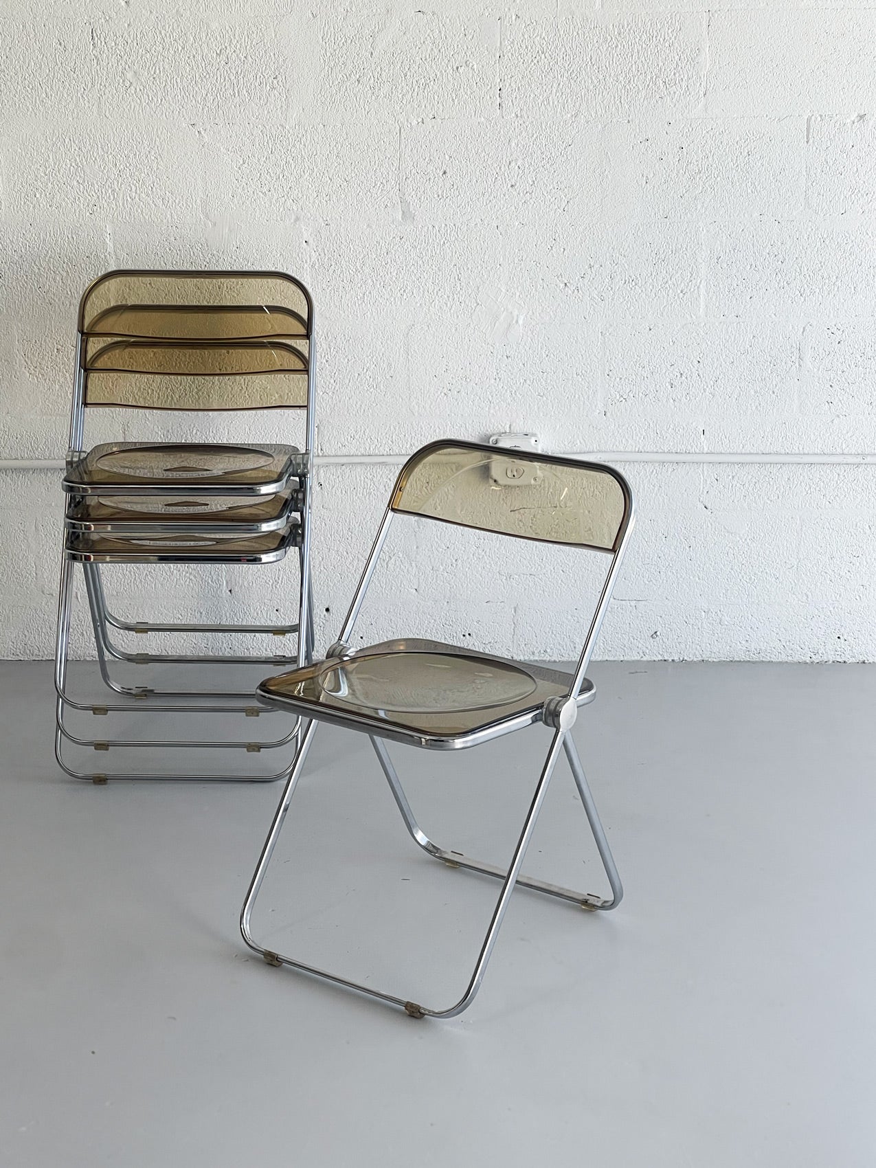 Set of 4 Smoked Lucite 'Plia' Chairs by Giancarlo Piretti for Anonima Castelli, 1967