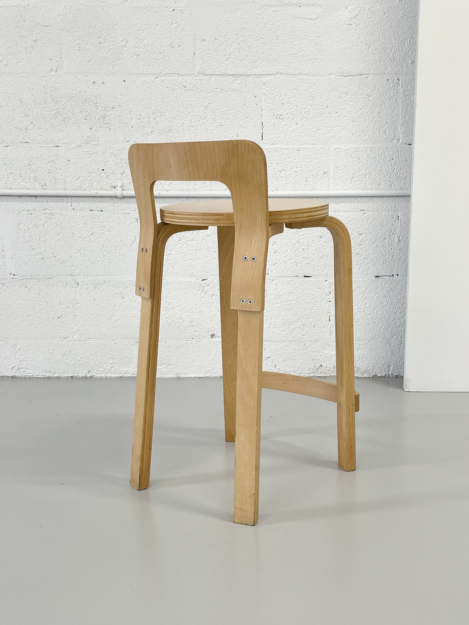 K65 High Chair by Alvar Aalto for Artek – Primaried Studio