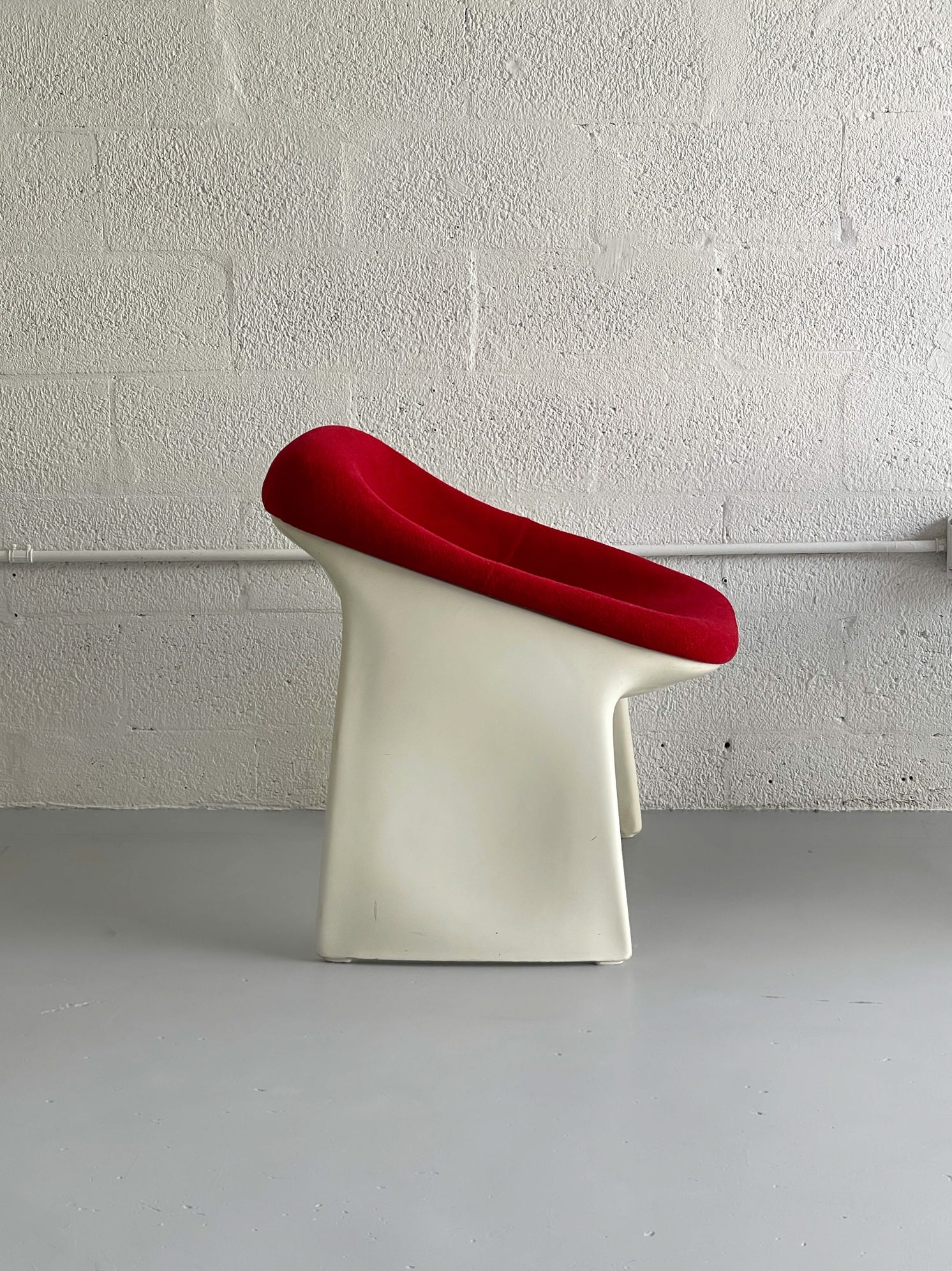 1960s Molded Fiberglass Space Age Chair